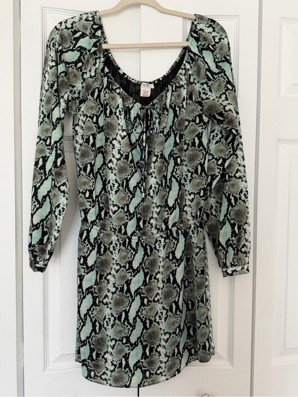 Vintage Caché Y2K Snakeskin Mini Dress Size S Made in USA Long Sleeve